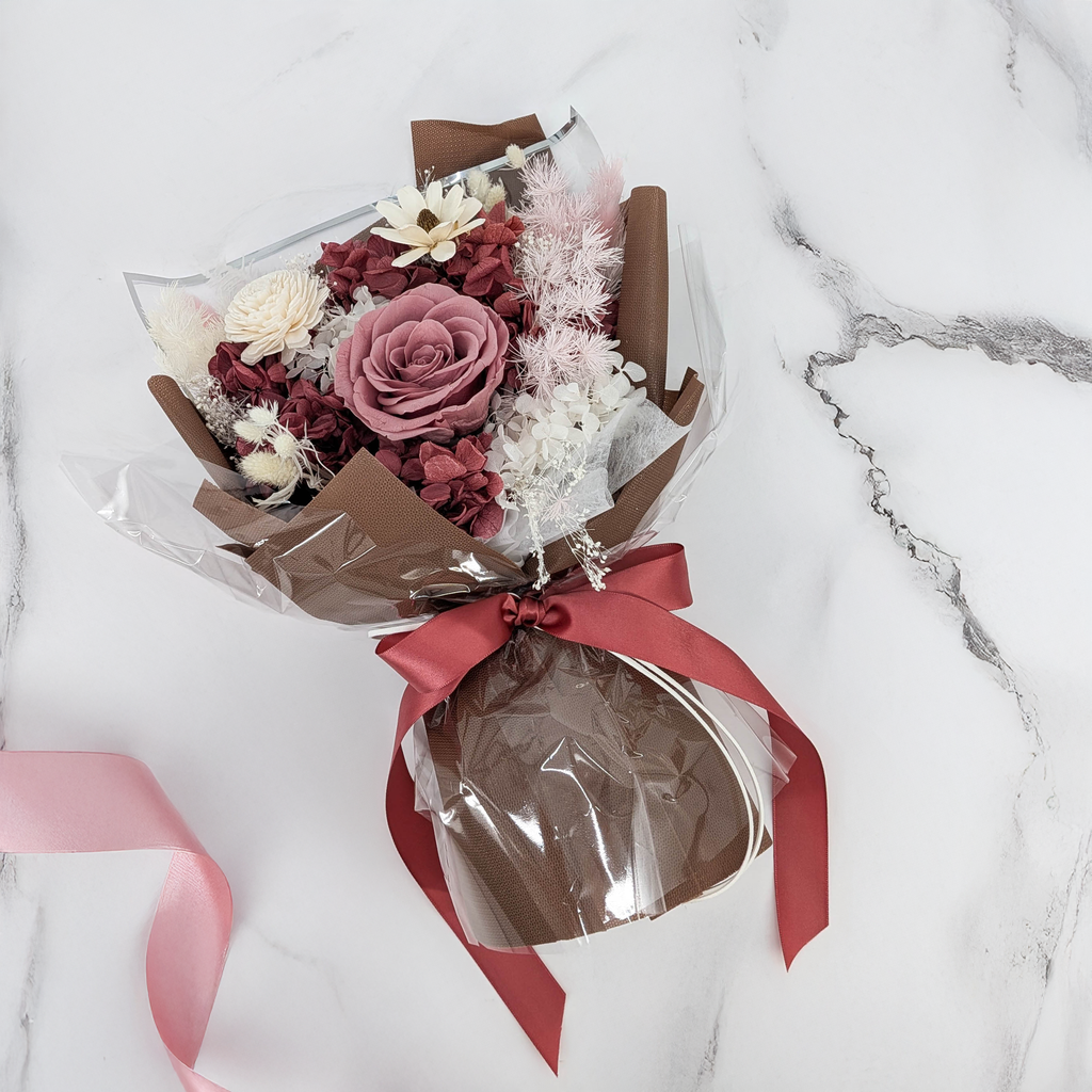 Bouquet Premium en boîte – EVERGIVE – A Lasting Gesture – Soft Blush