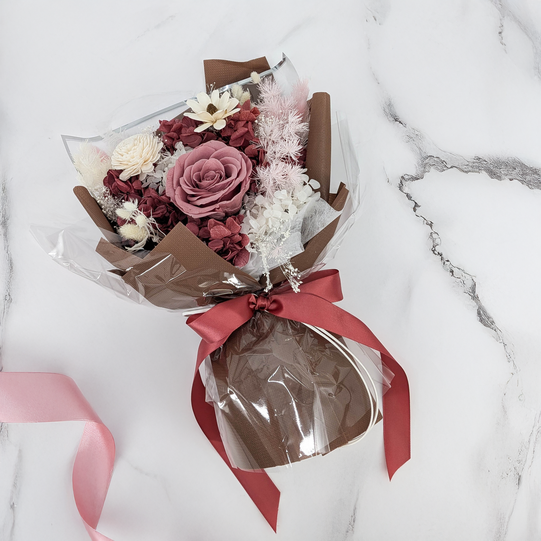 Bouquet Premium en boîte – EVERGIVE – A Lasting Gesture – Soft Blush
