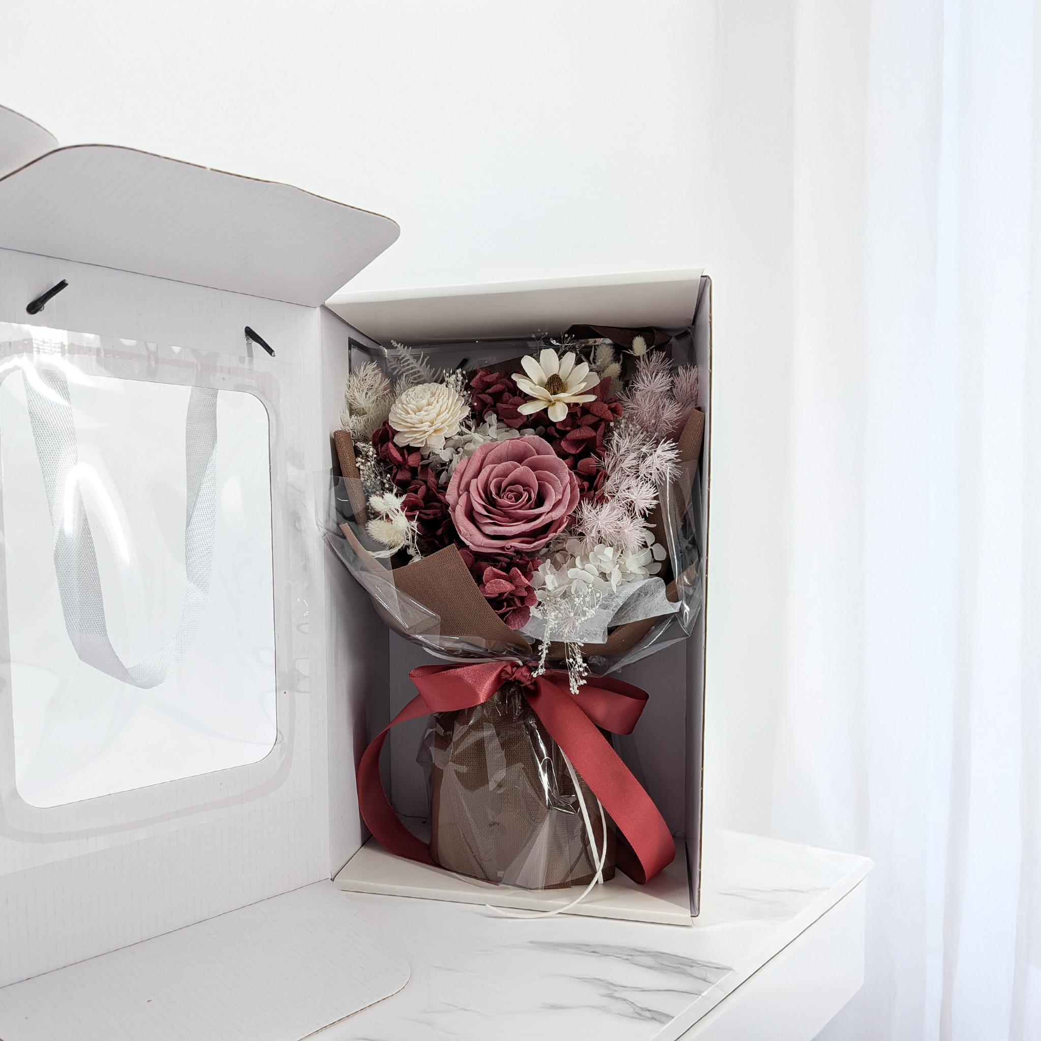 Bouquet Premium en boîte – EVERGIVE – A Lasting Gesture – Soft Blush