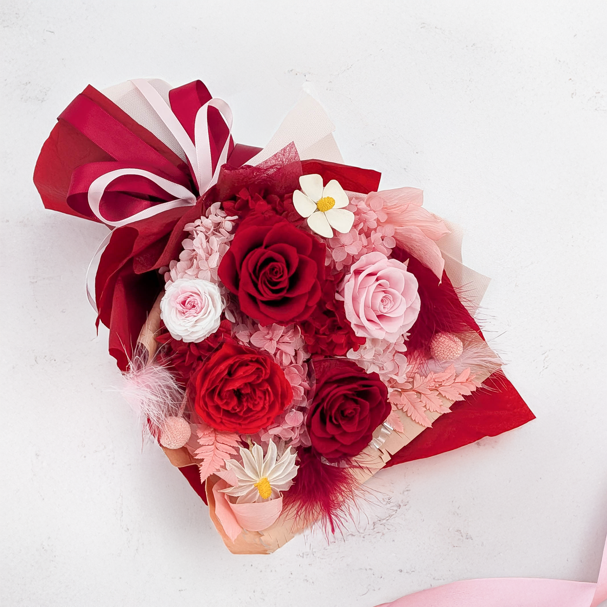 Bouquet Premium en boîte - EVERGIVE – A Lasting Gesture – Red Desire