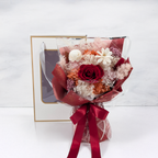 Bouquet Premium en boîte – EVERGIVE – A Lasting Gesture – Red Blush
