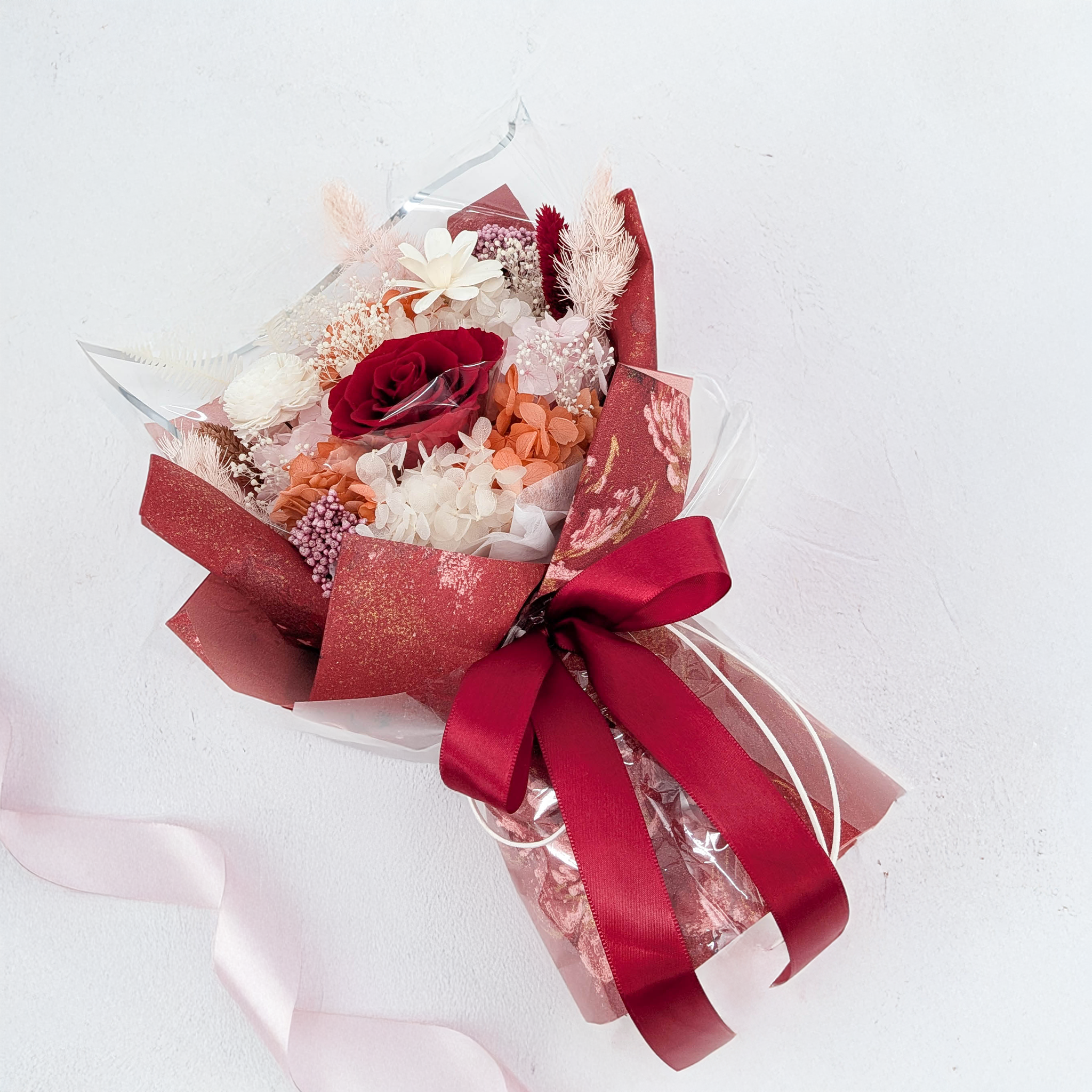 Bouquet Premium en boîte – EVERGIVE – A Lasting Gesture – Red Blush