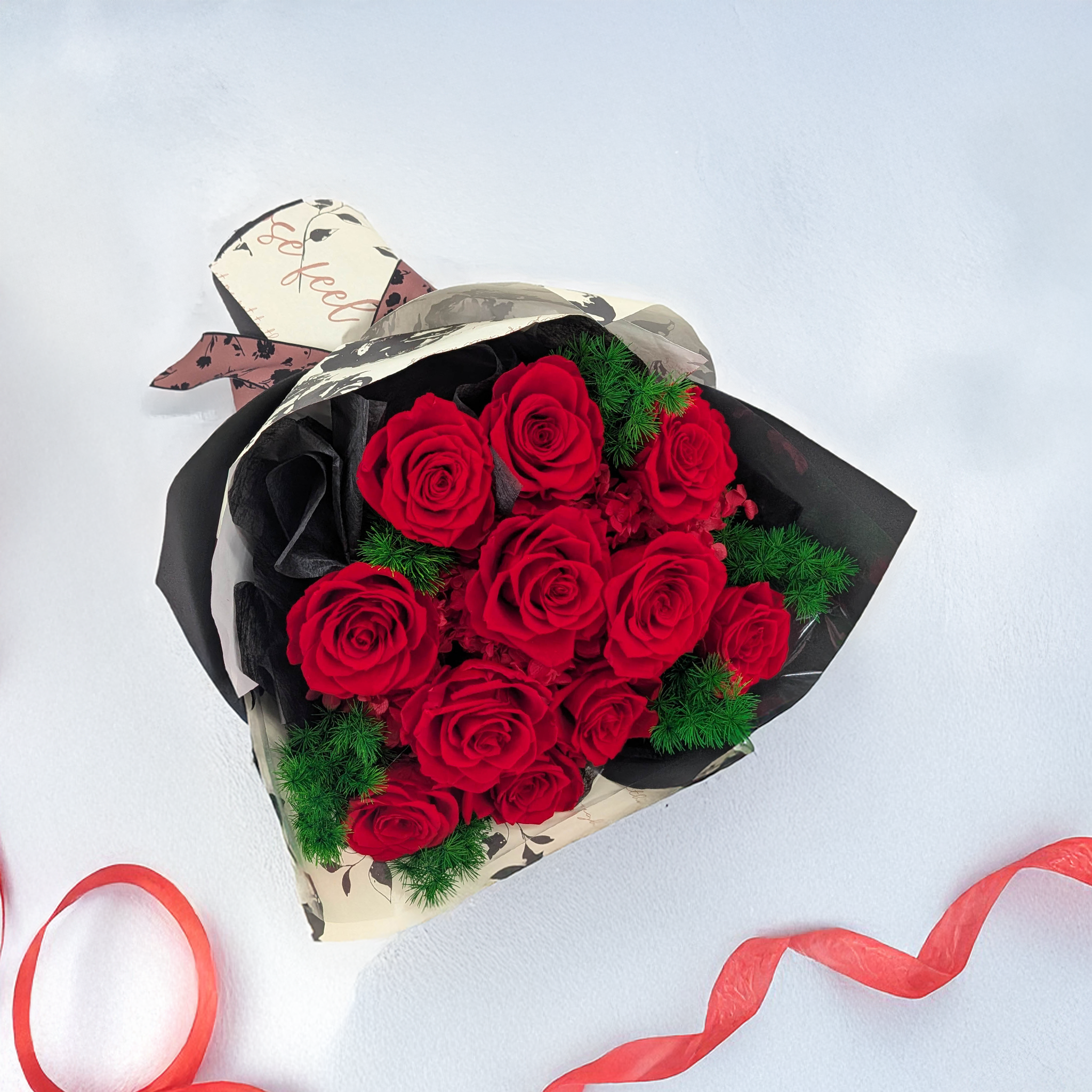 Bouquet Premium en boîte - EVERGIVE – A Lasting Gesture – Ruby Devotion
