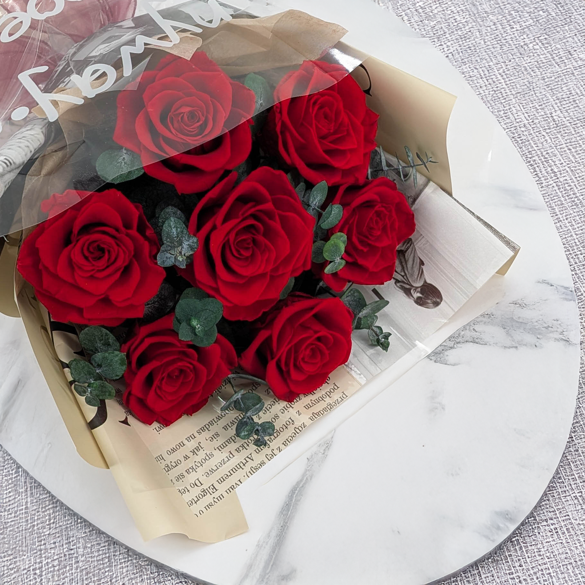 Bouquet Premium en boîte - EVERGIVE – A Lasting Gesture – Ruby Timeless