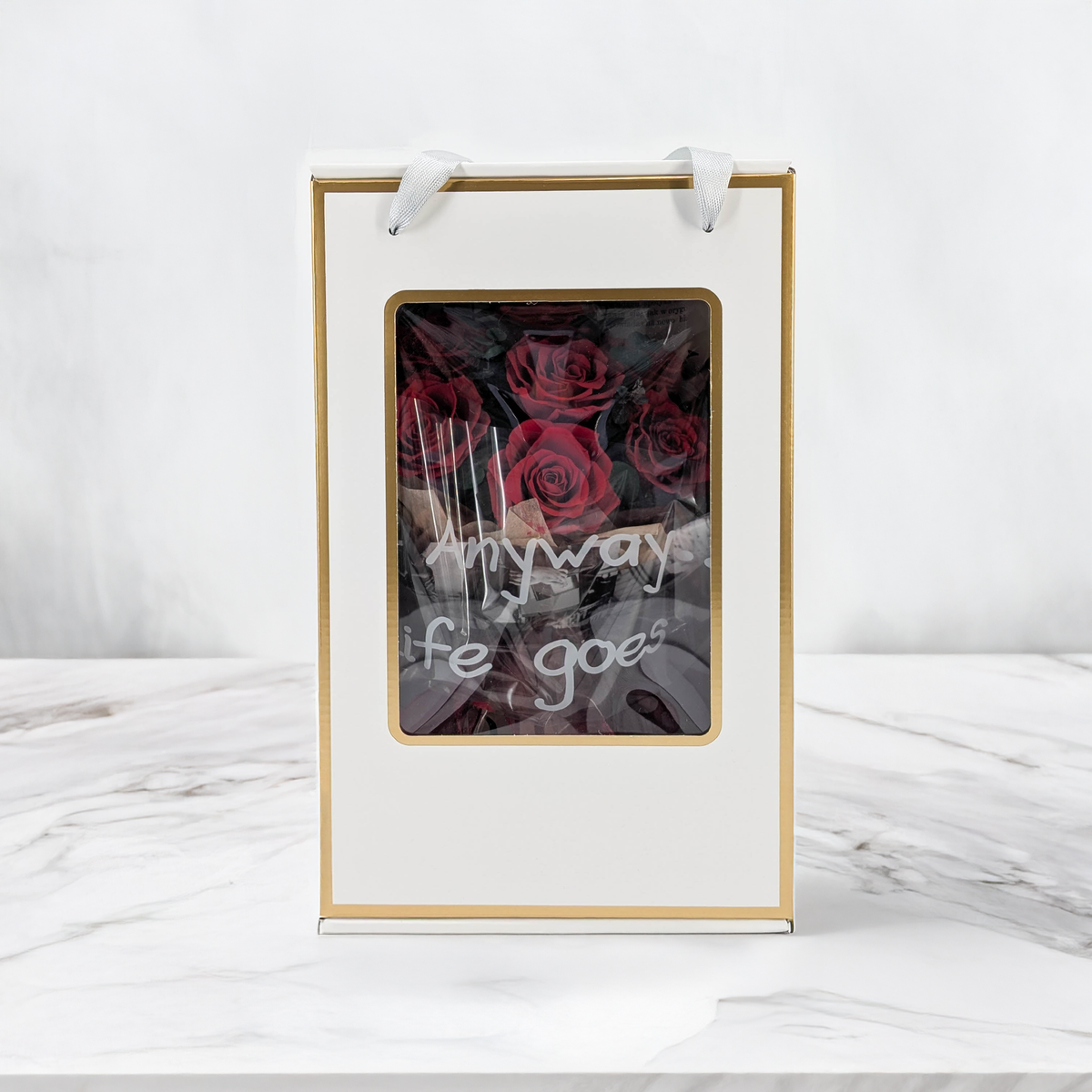 Bouquet Premium en boîte - EVERGIVE – A Lasting Gesture – Ruby Timeless
