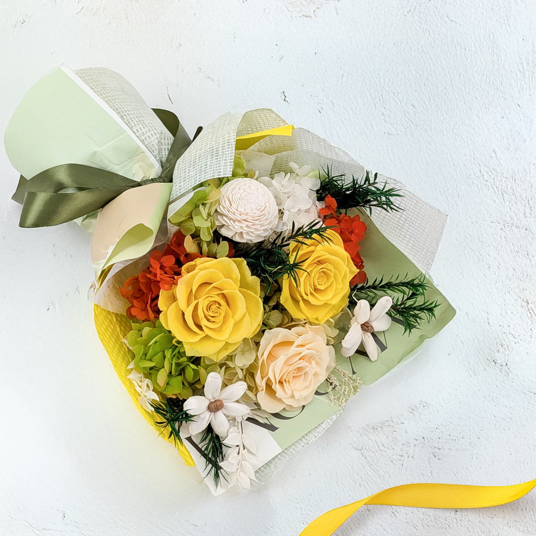 Bouquet Premium en boîte - EVERGIVE – A Lasting Gesture – Sunny Charm